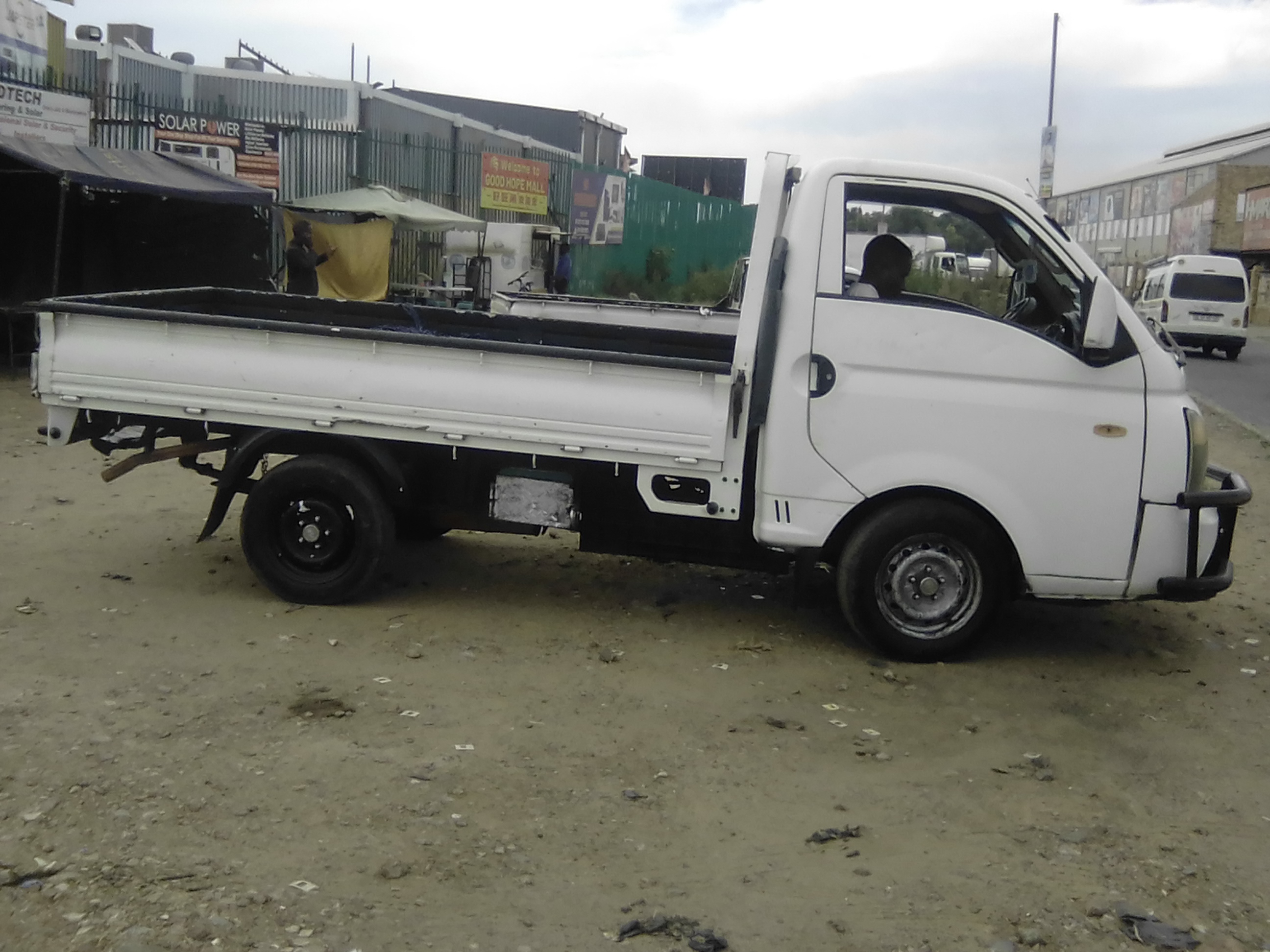 k2700 Truck Hire Near Me for hire in Soweto, Johannesburg,midrand Gauteng