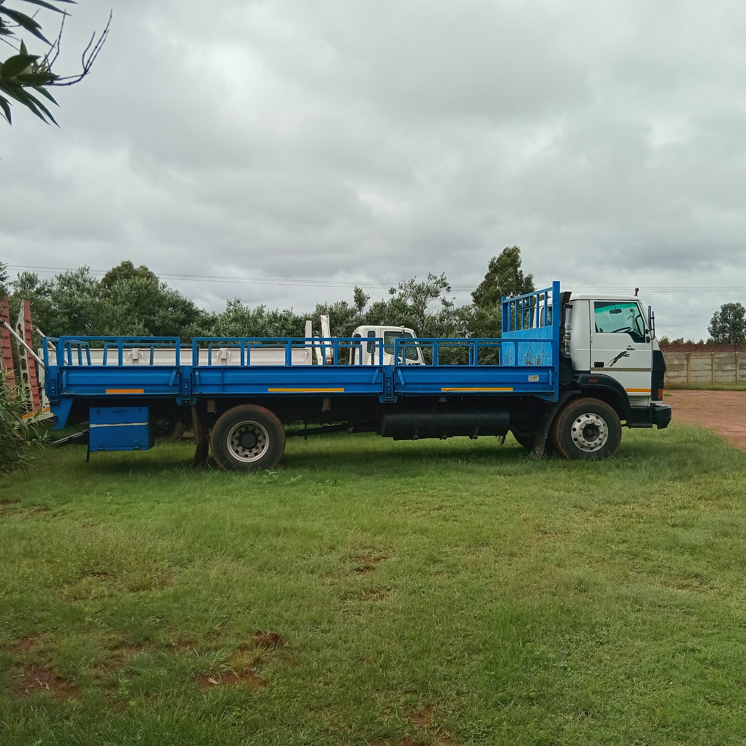 10 Cube Truck Hire for hire in Delmas ,JHB, witbank  Gauteng