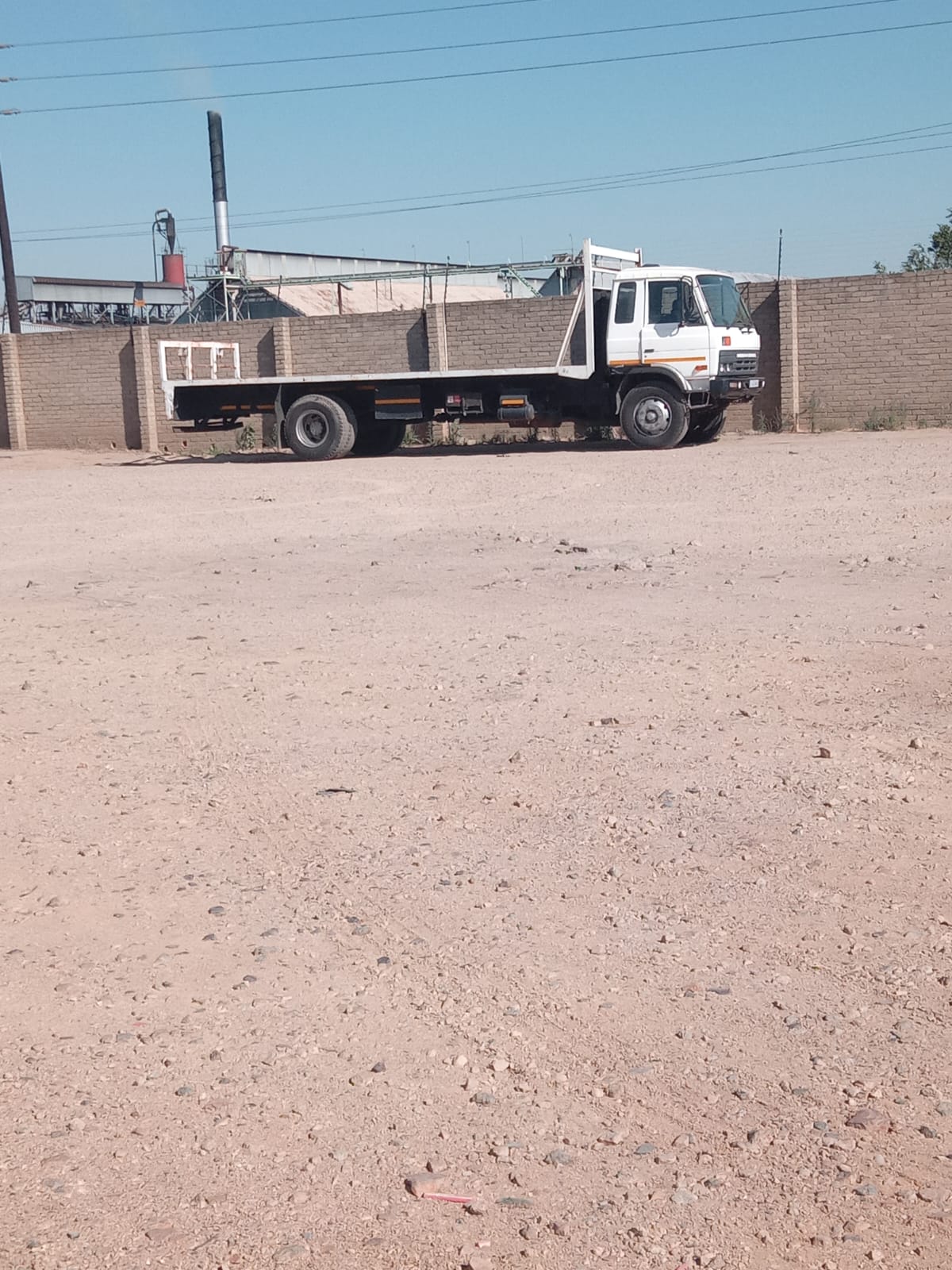4 ton Closebody for hire