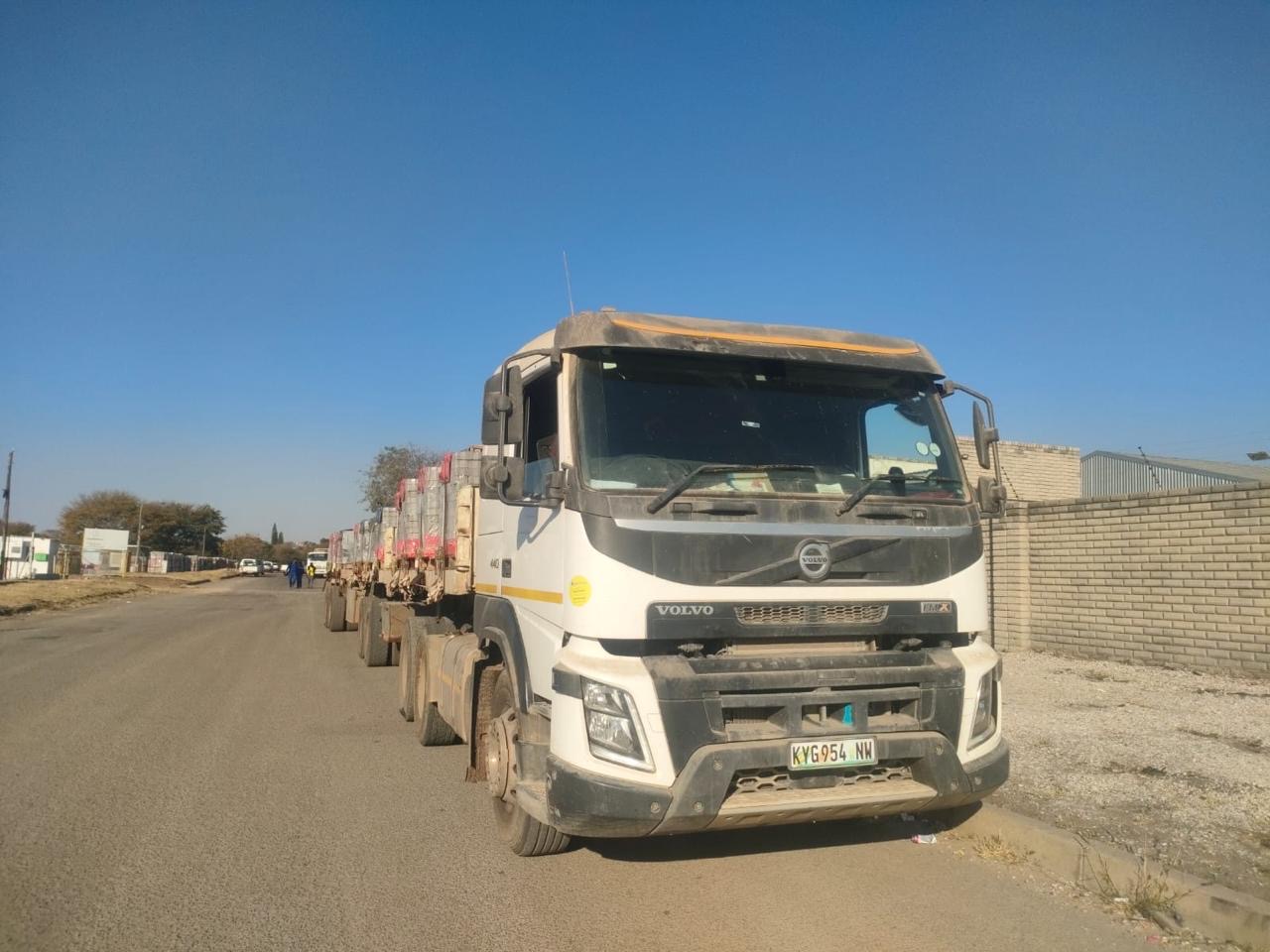 Superlink Flatdeck for hire in Limpopo