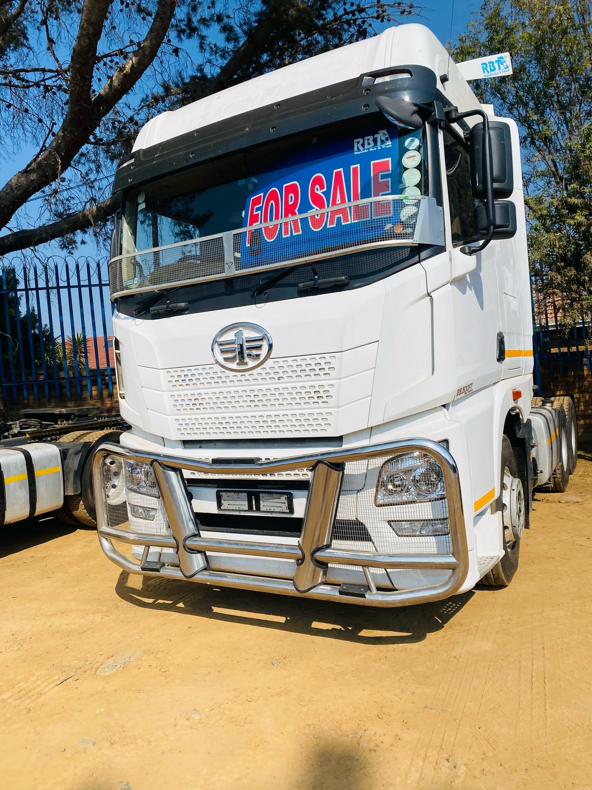 Superlink Tautliner for hire in Pretoria,Johannesburg,emalahleni South Africa, Gauteng