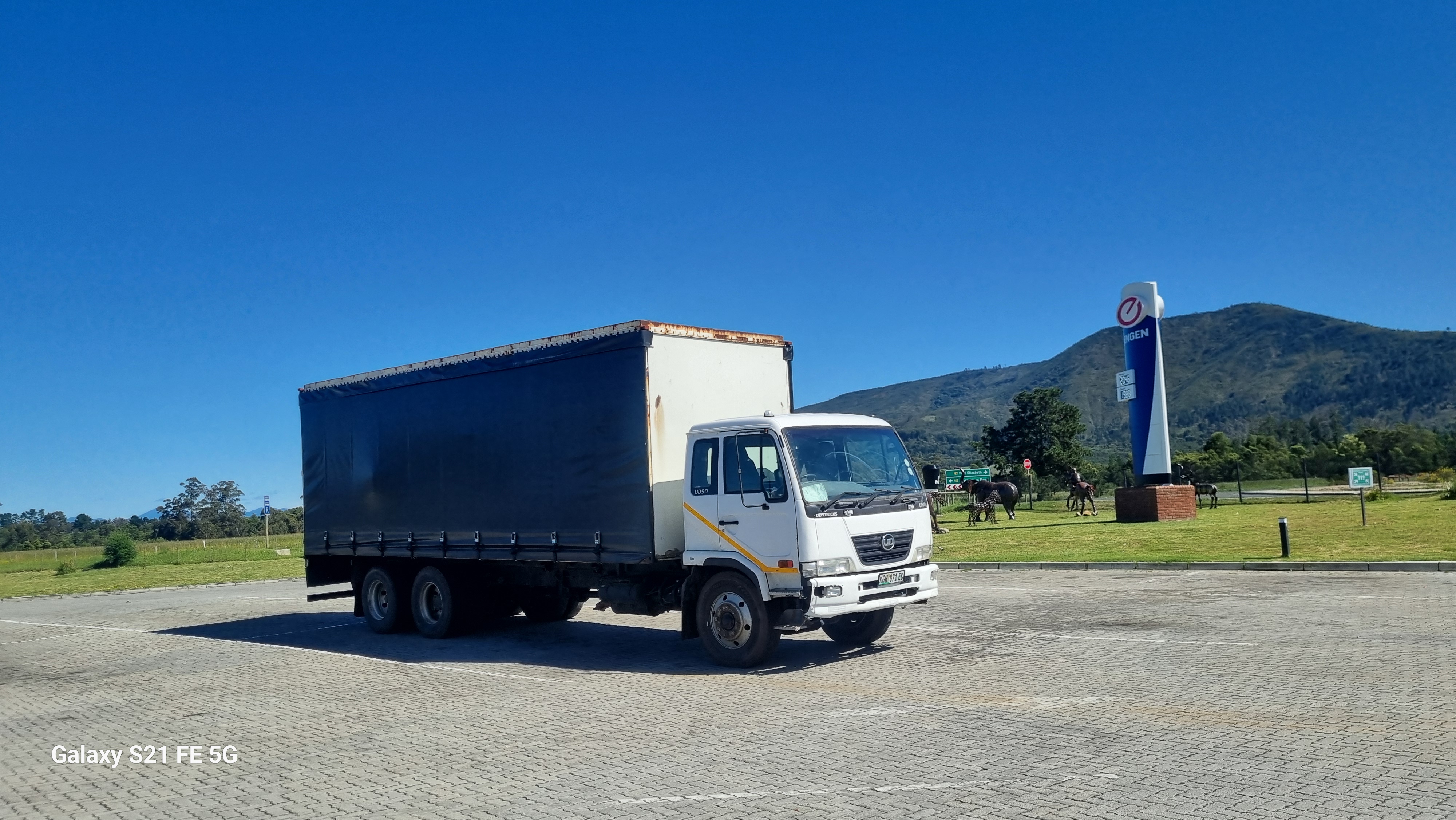 4 Ton Curtain Side Truck Rental for hire in Port Elizabeth. cape Town.durban South Africa, Eastern Cape