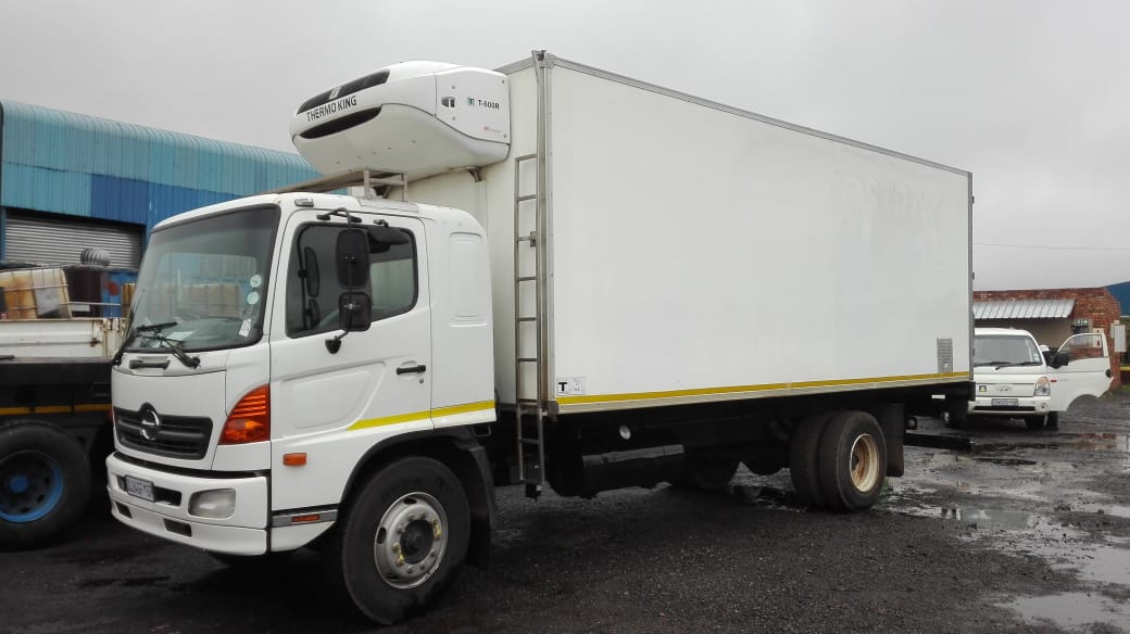 8 Ton Refrigerated Truck Hire for hire