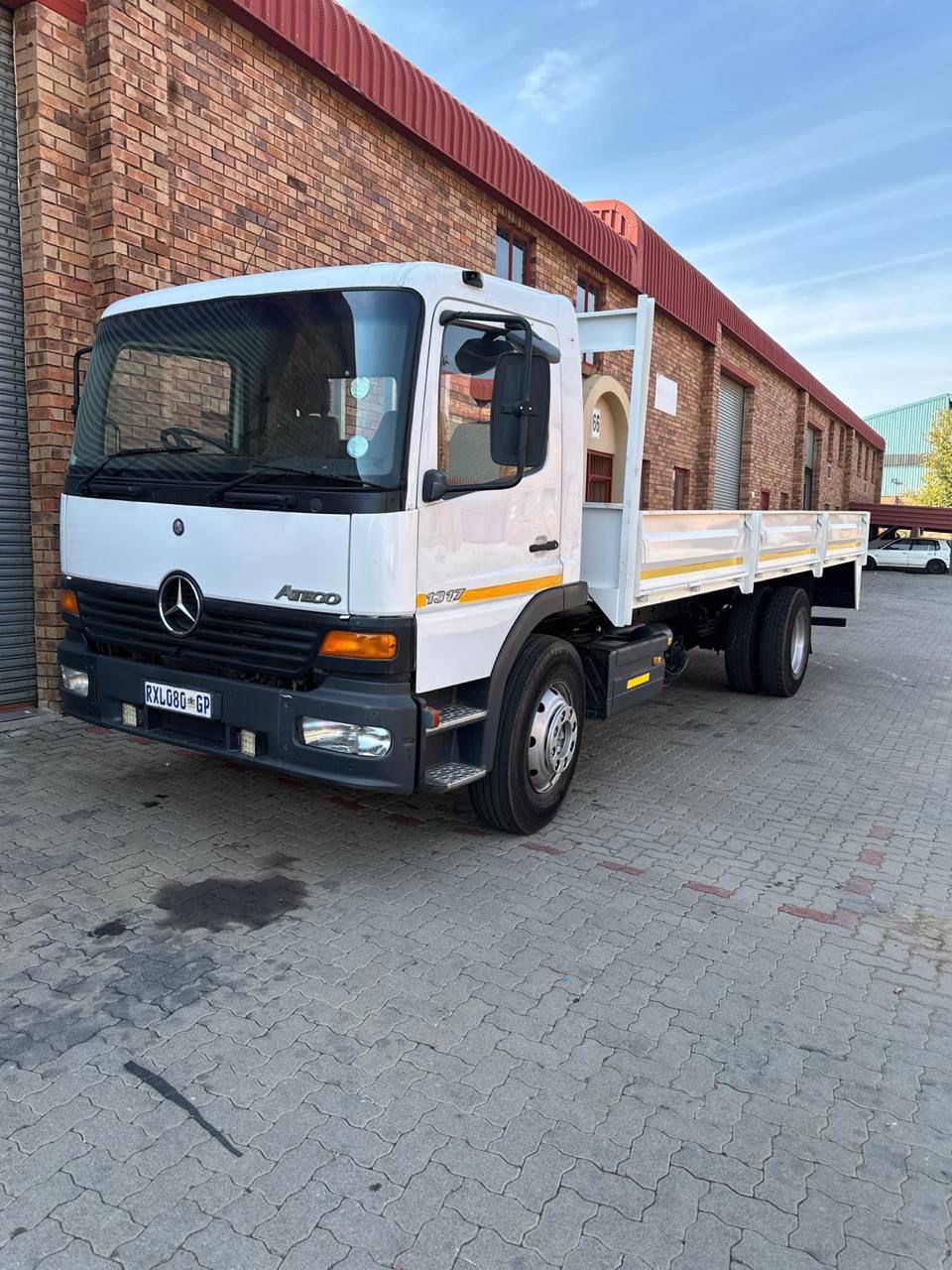 8 Ton Dropside Lorry Truck with driver hire for hire