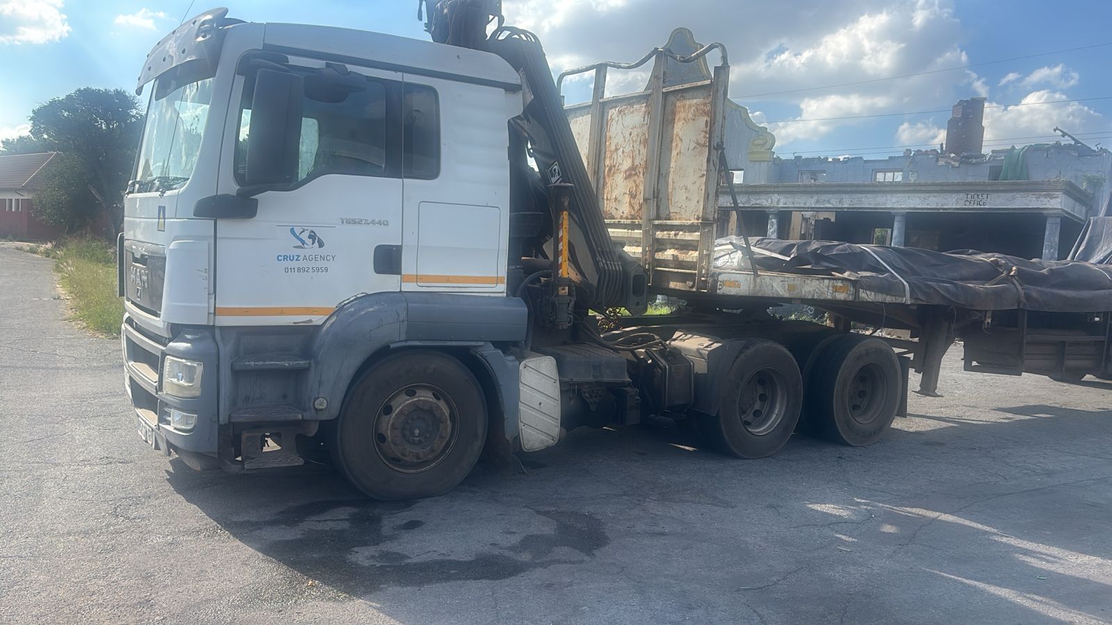 Crane Truck for hire