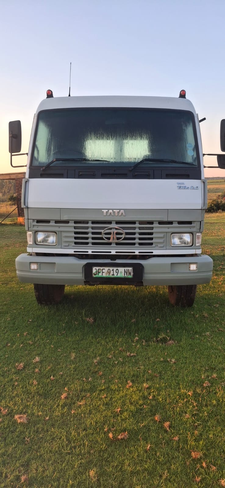 8 Ton Dropside Lorry Truck Hire for hire