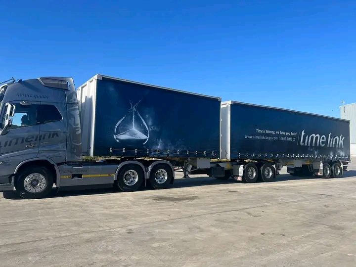 34Ton Tautliner for hire