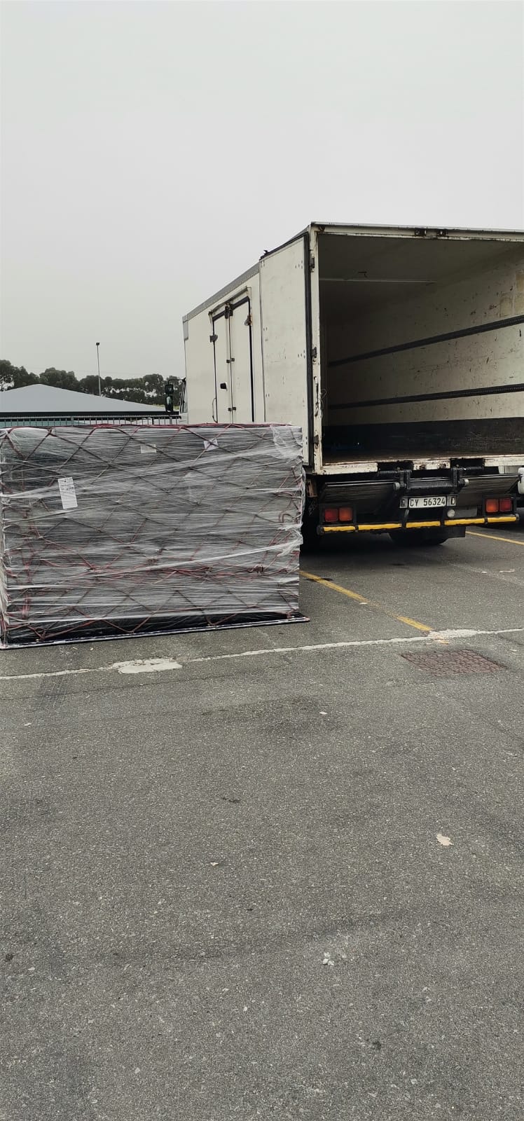 Close Body Non Refrigerated for hire