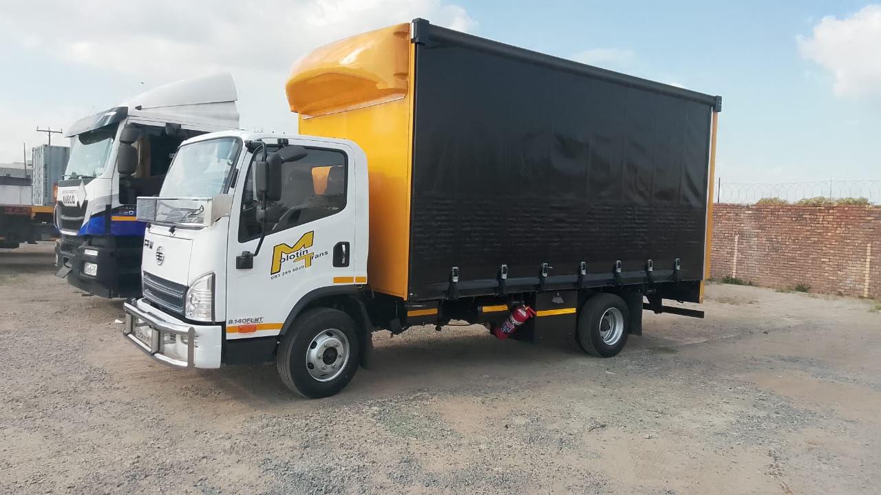 Small Truck for hire in Molotin Transport cc South Africa, Gauteng
