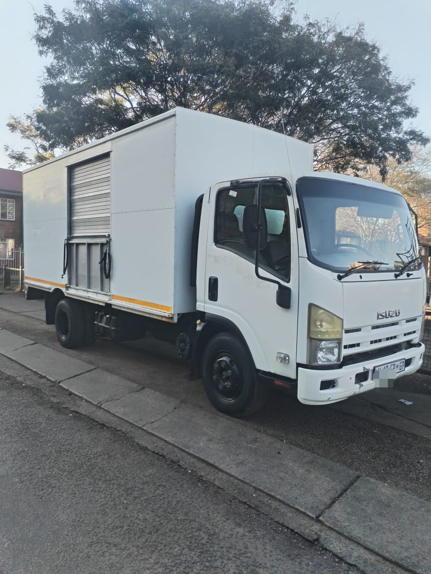 4 Ton Closebody  for hire in E Nshimyumuremyi South Africa, Gauteng
