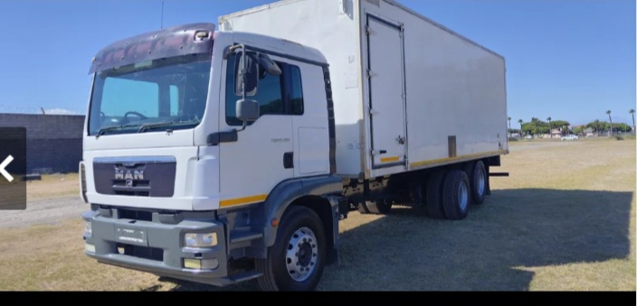 16 Ton Bulk Transport Truck for hire in Vernon Sauls South Africa, Western Cape
