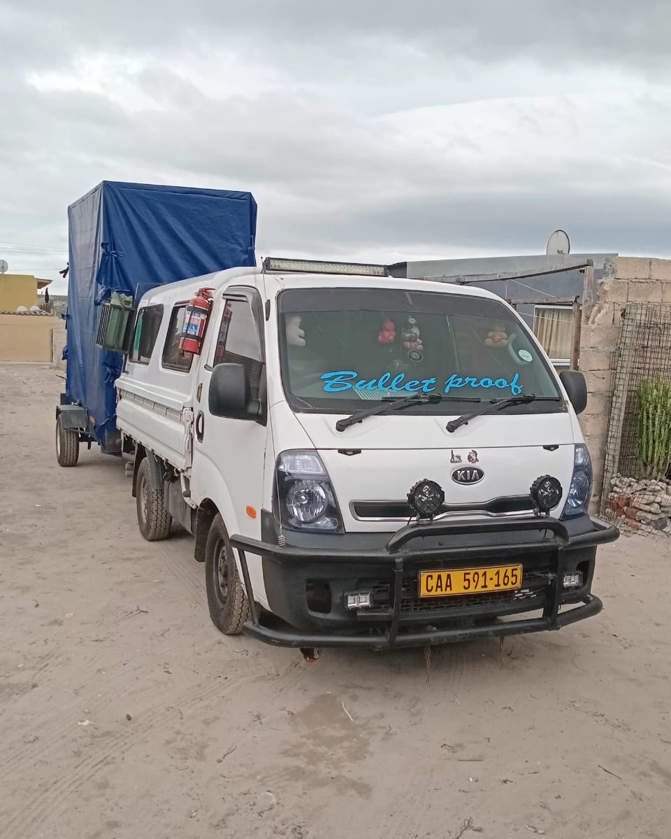Bakkie for hire in Mhlongosalogistics South Africa, Western Cape