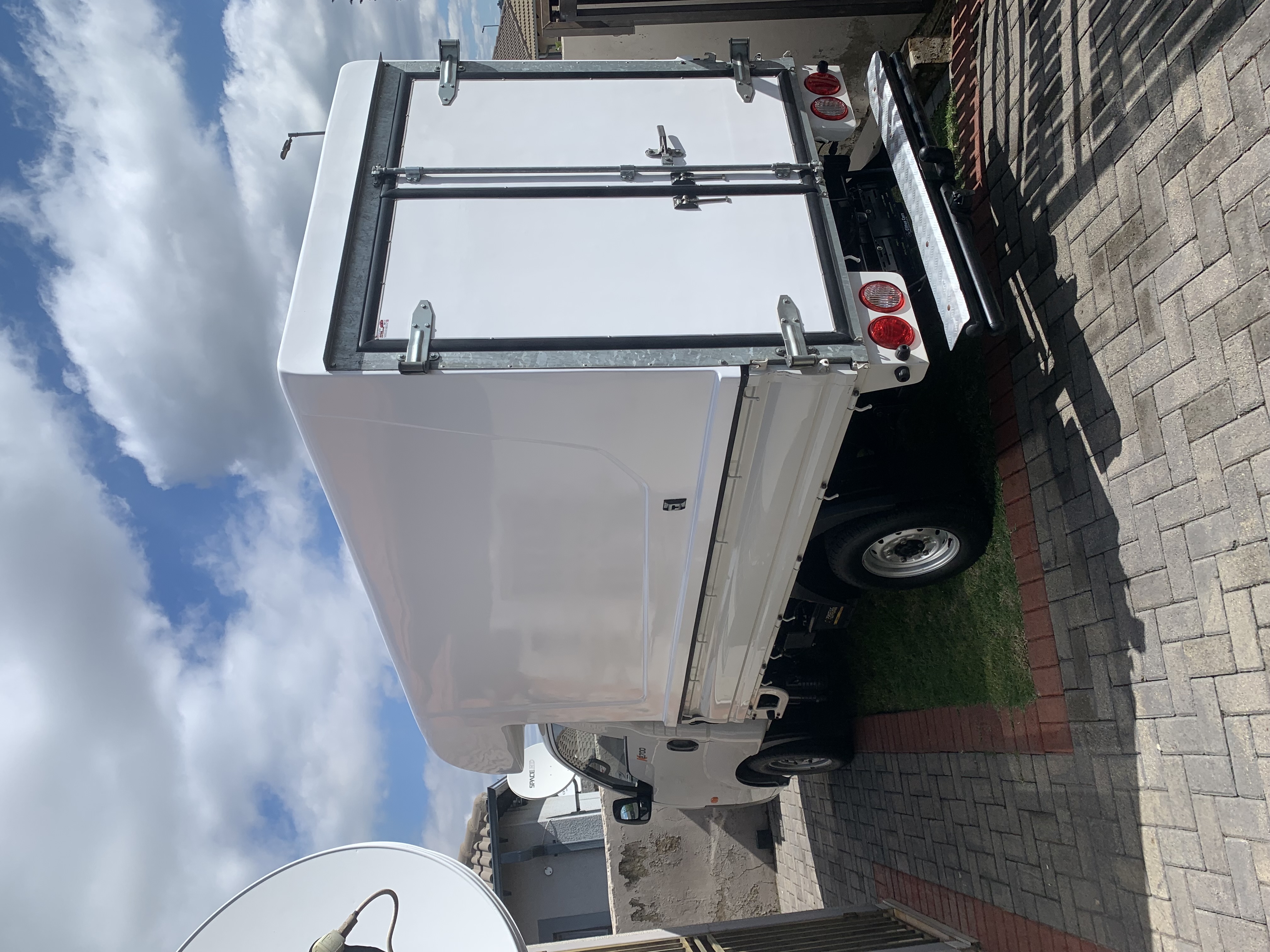 1.5 Ton Close Body for hire in Sifundo Mbambo South Africa, Gauteng