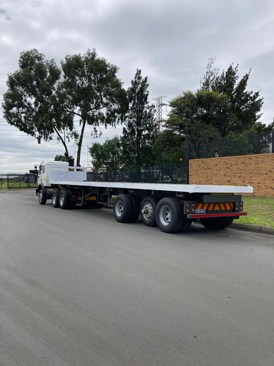 1.5 Ton Flatdeck for hire in Linda South Africa, Gauteng
