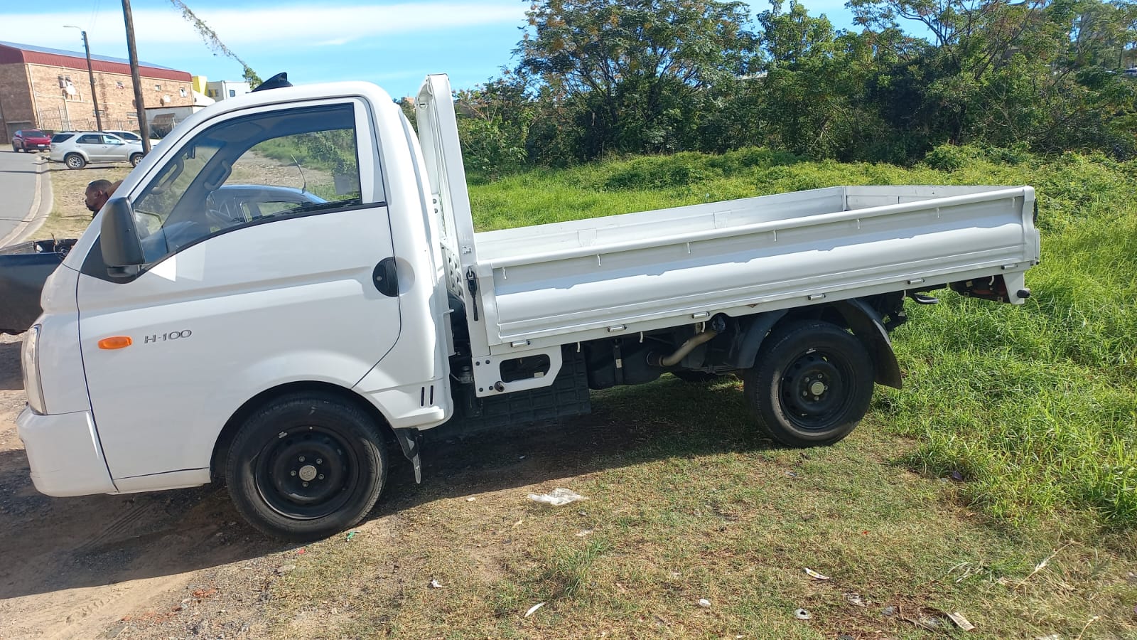 1.5 Ton Dropside for hire
