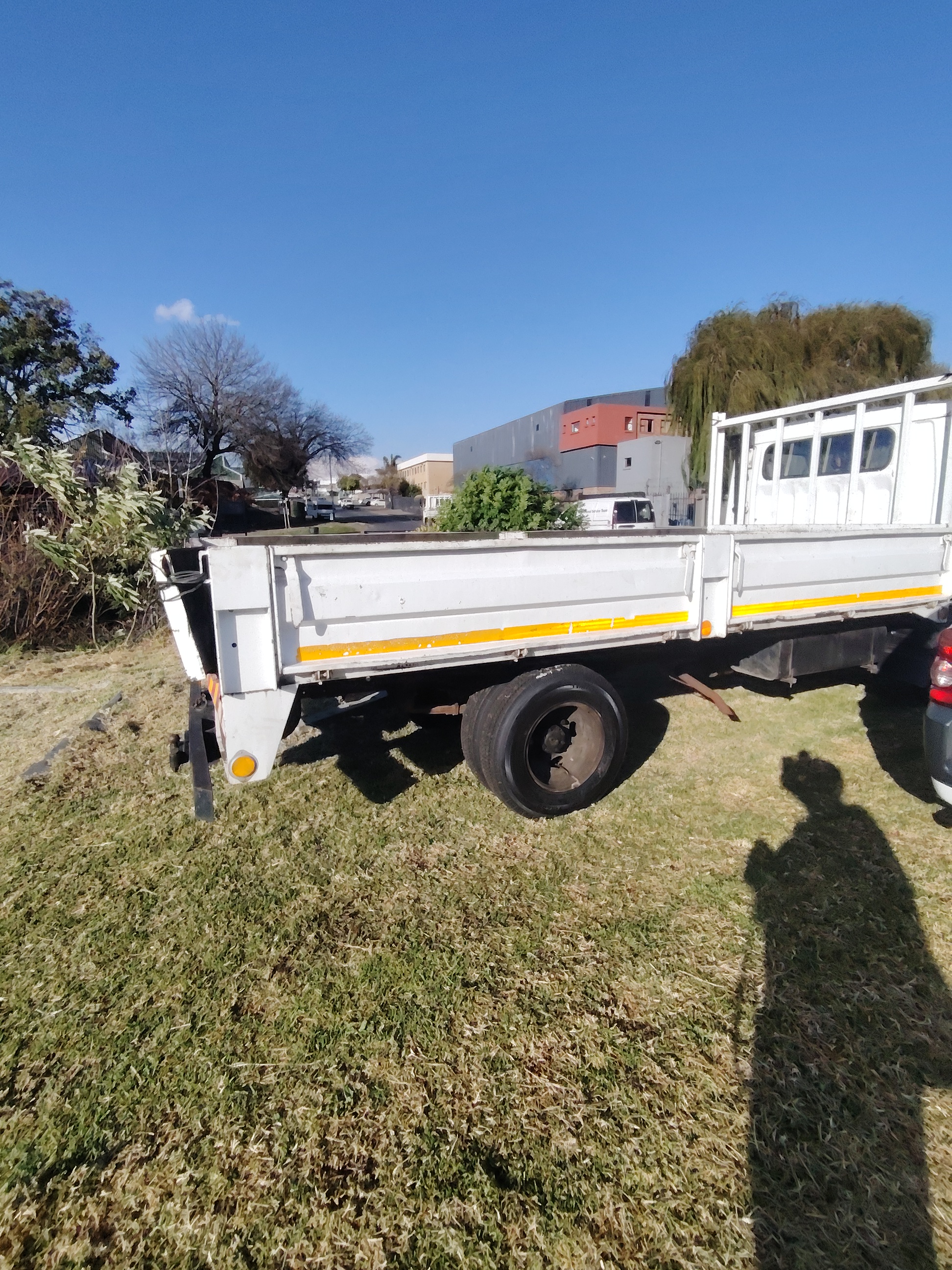 4 Ton Dropside for hire