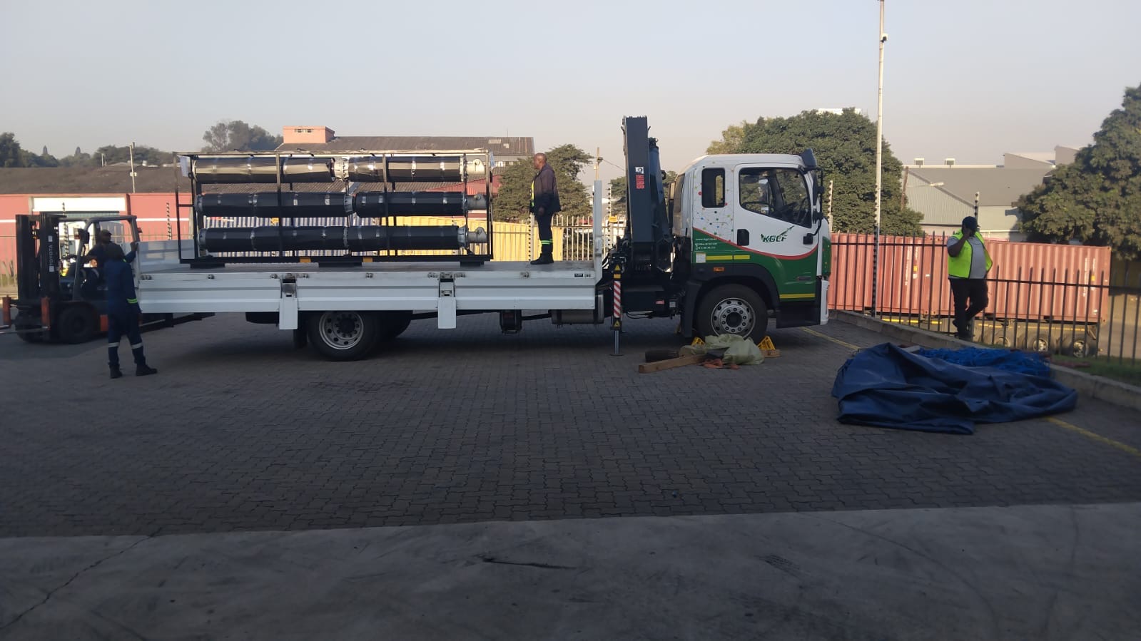 8 Ton Crane Truck for hire