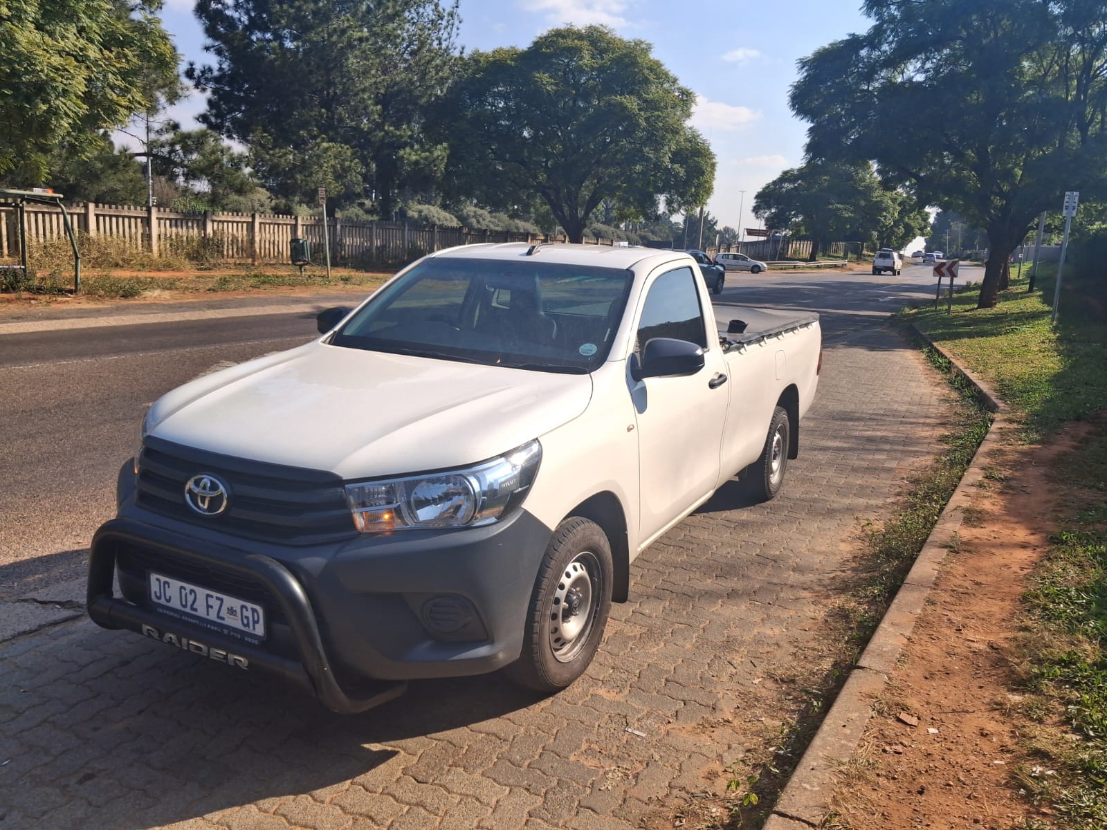 1 Ton Bakkie for hire in Nyiko Mkhombo South Africa, Gauteng