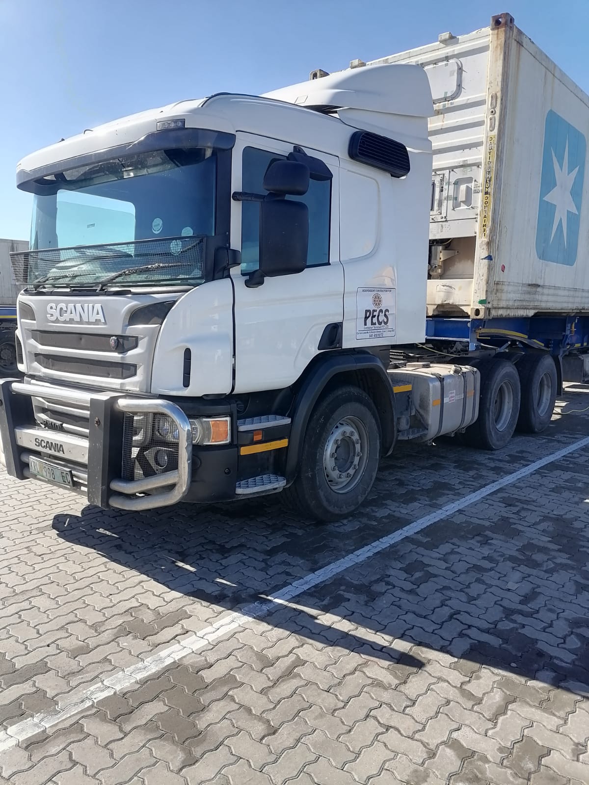 1.5 Ton Flatdeck for hire in Noloyiso Genu South Africa, KwaZulu-Natal