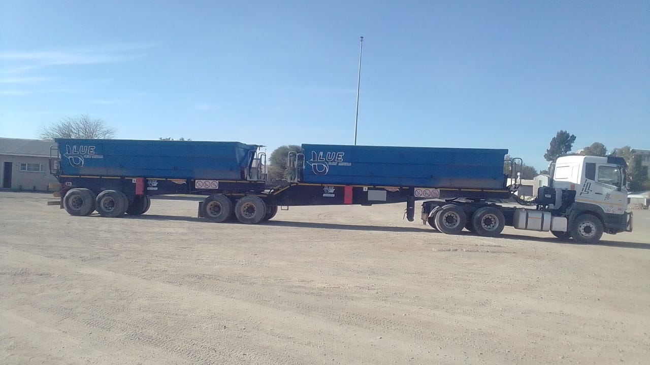 34 Ton Tipper for hire in Tiaan South Africa, Gauteng