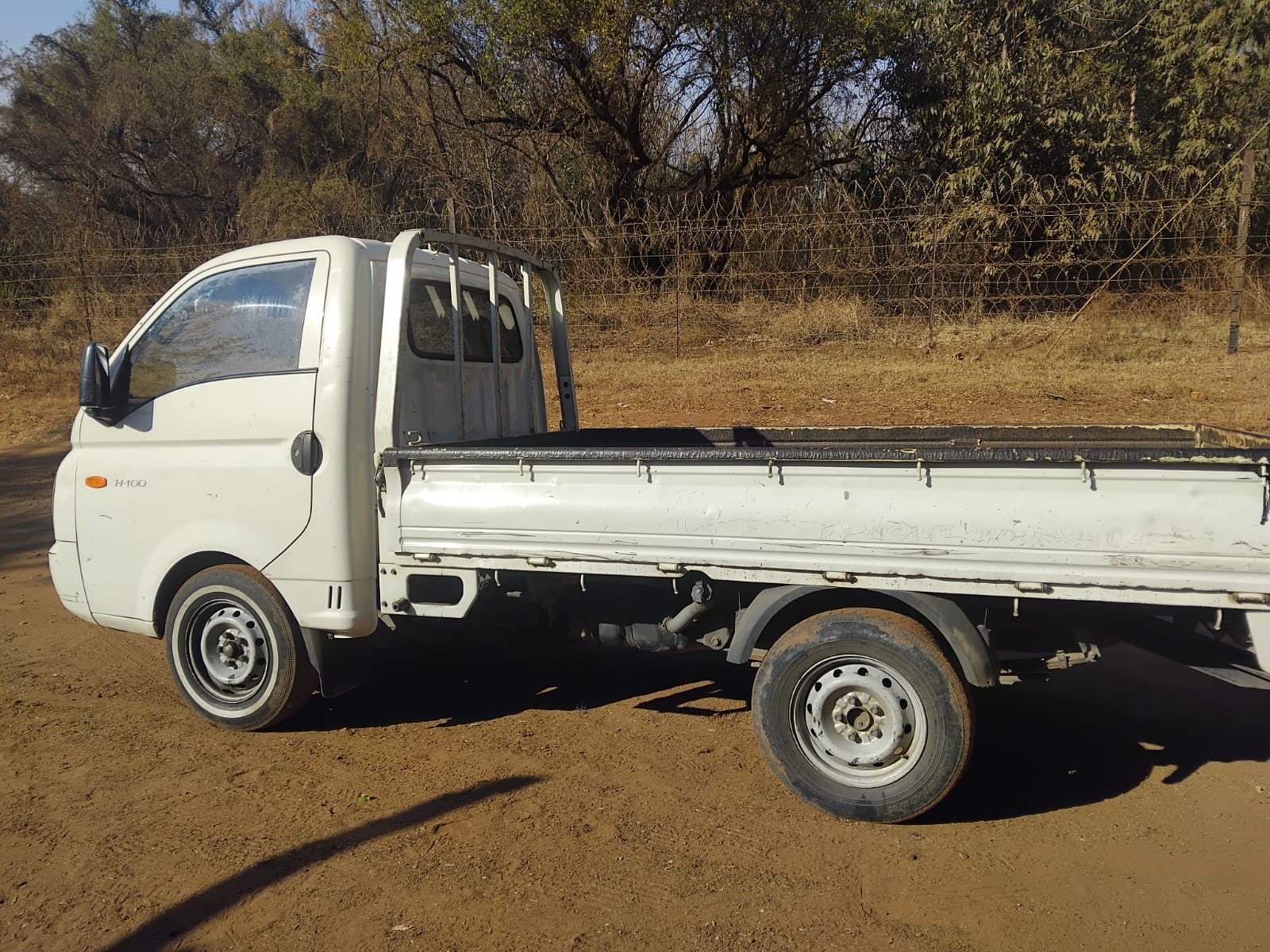 1.5 Ton Truck for hire in Takudzwa South Africa, Gauteng