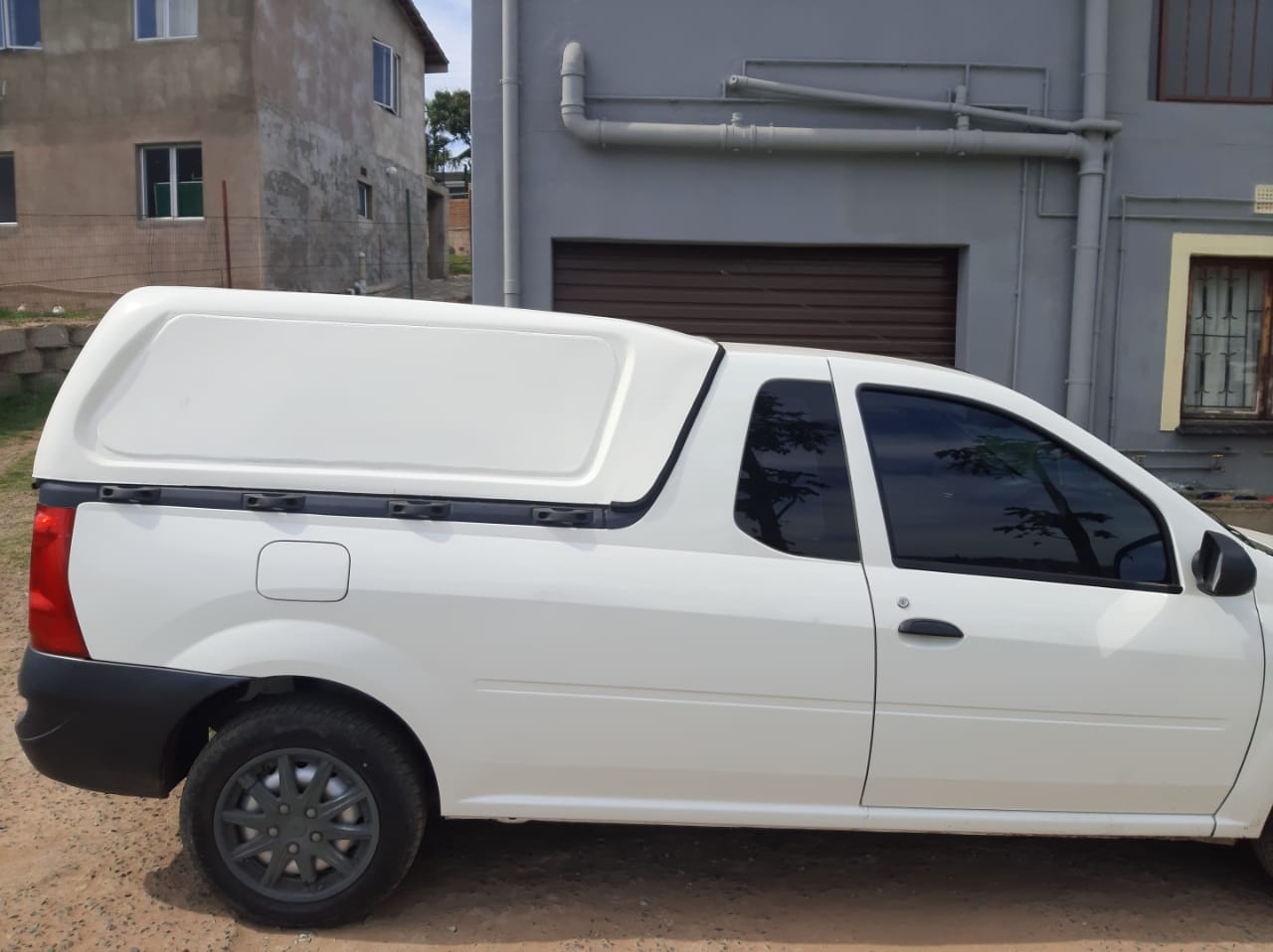 Small Bakkies for hire