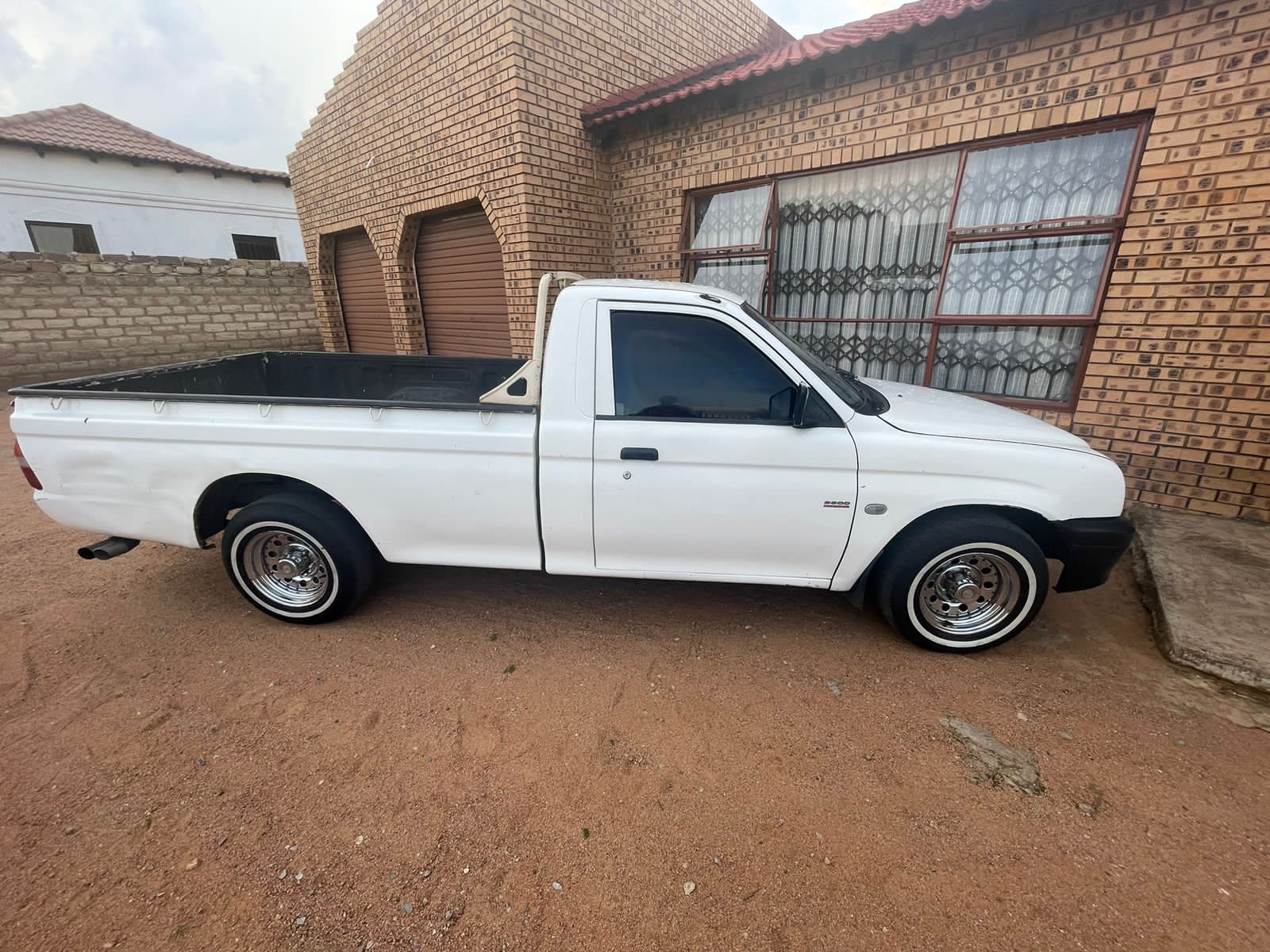 0 - 1 ton truck for hire in Johannesburg, Germiston, Randburg, springs, vaal, sandton, Pretoria  Gauteng