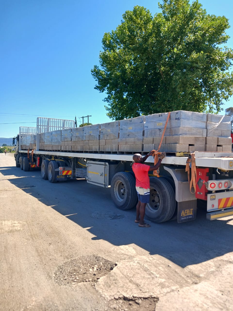 Superlink Flatdeck for hire