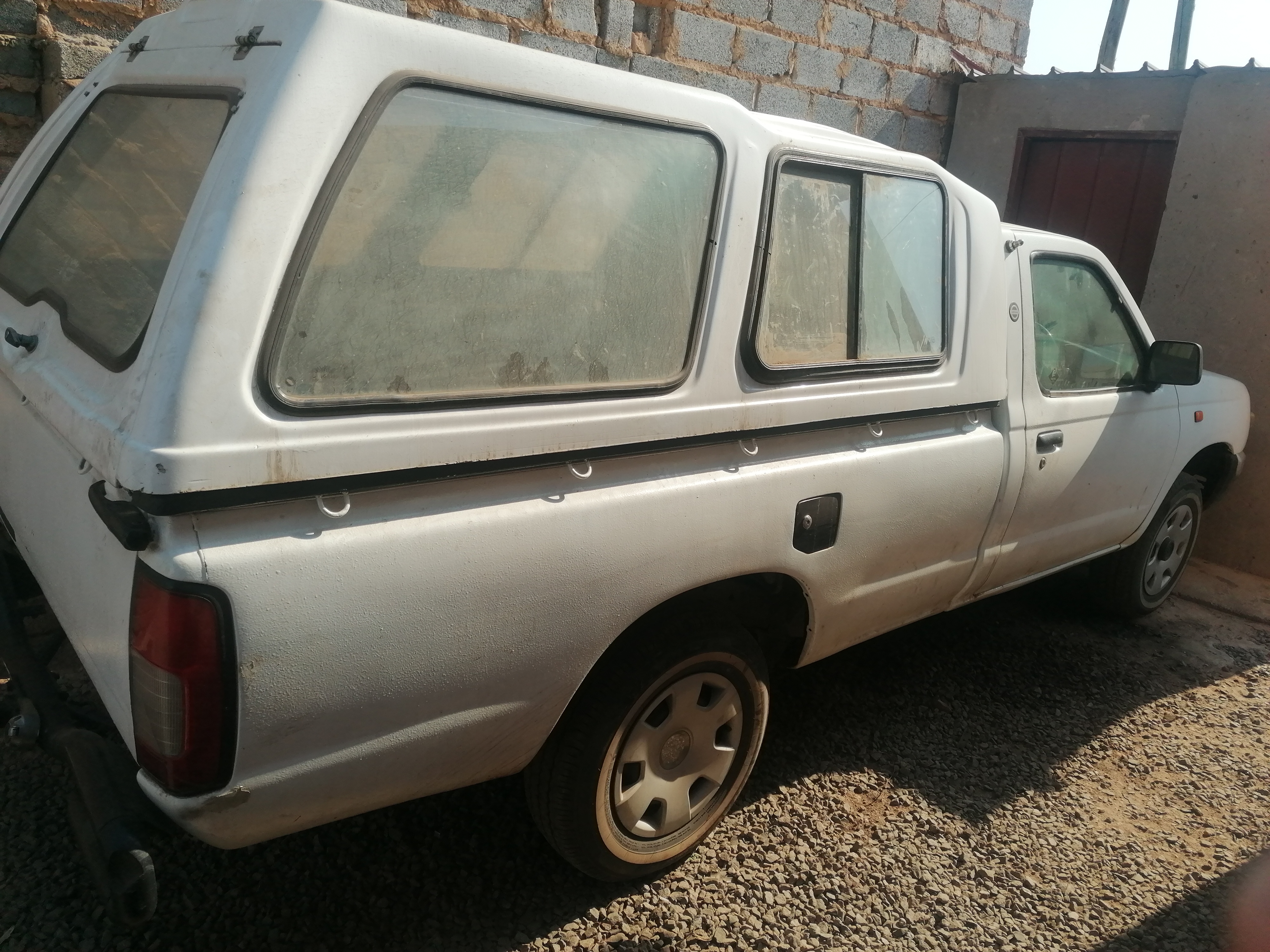 1 Ton Bakkie  Pickup  Lorry Truck Hire Rental for hire