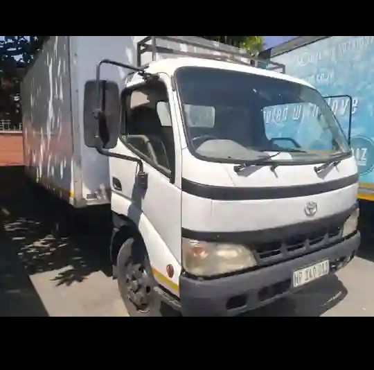 Truck Hire Near Me for hire in Johannesburg,Rossetenville,Soweto,Benoni,brakpan Gauteng